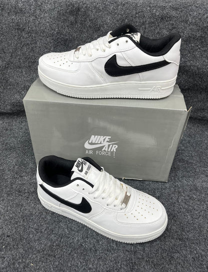 Air Force 1 Style Low-Top Sneakers