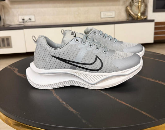 Men’s Lightweight Mesh Running Shoes