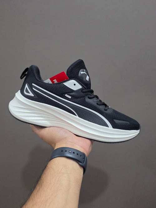 Running Shoes – Lightweight Comfort & Everyday Performance